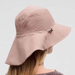 Lululemon clinchable all sport spf beam hat NEW